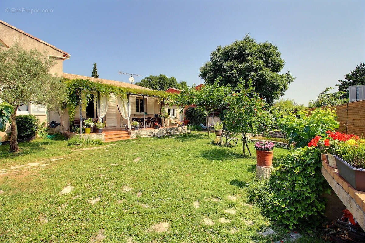 Maison à SAINT-MARTIN-DE-LONDRES