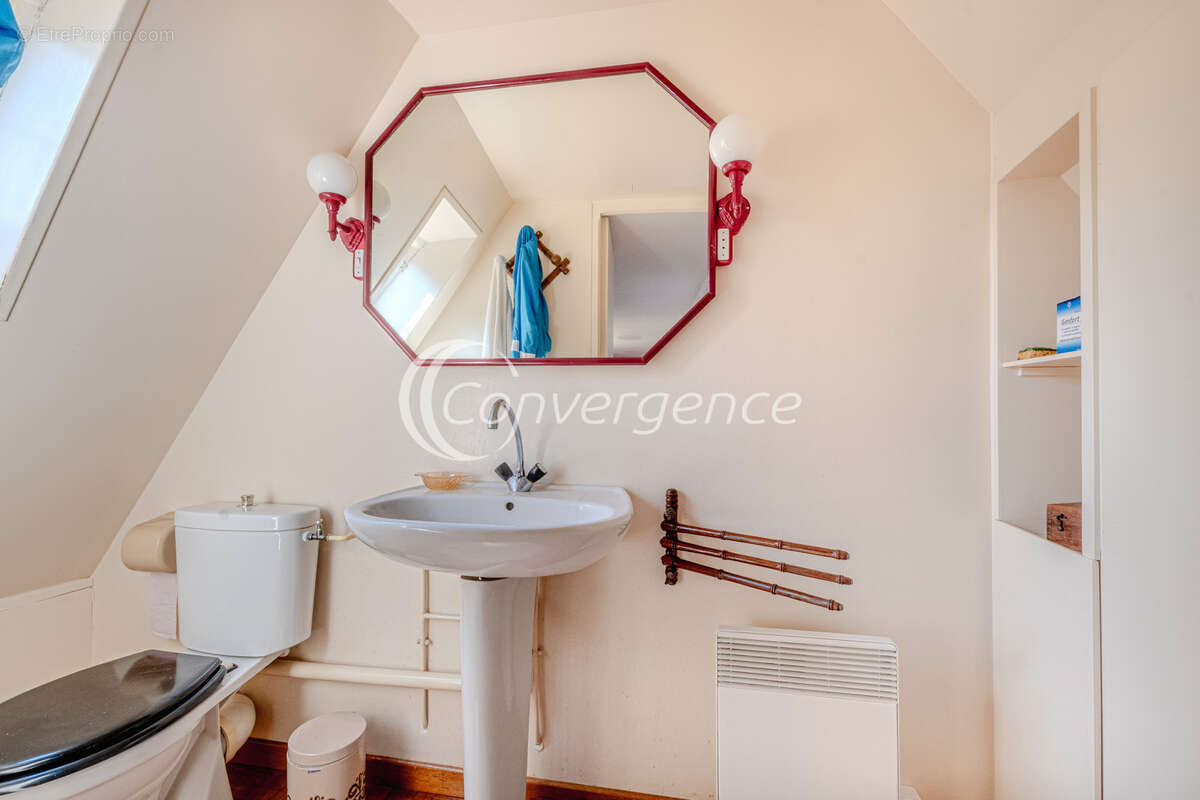 Maison à VICQ-SUR-BREUILH