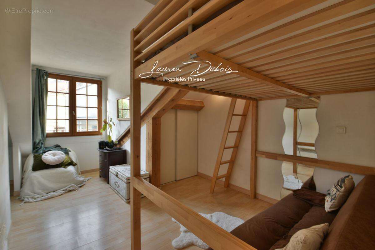 Appartement à SERRES