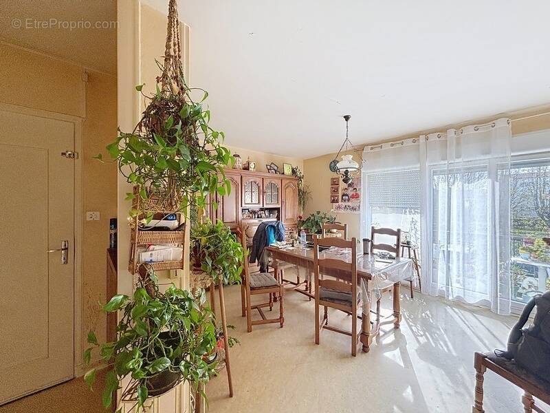 Appartement à TONNAY-CHARENTE