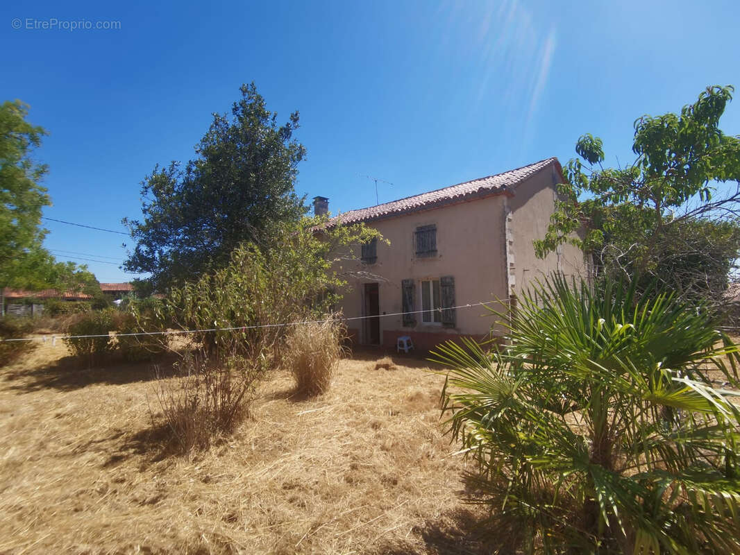 Maison à CHASSENEUIL-SUR-BONNIEURE
