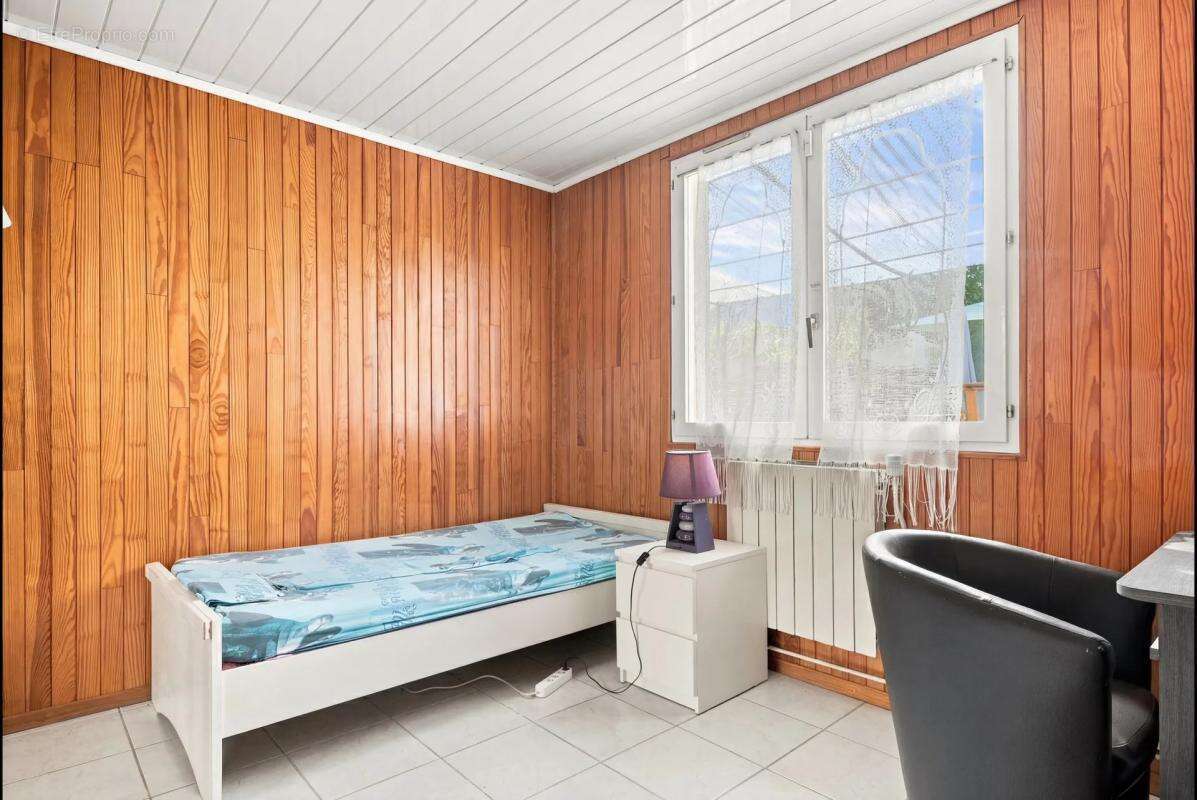 Maison de 7 pièces de 147 m² à Villejuif - photo 14