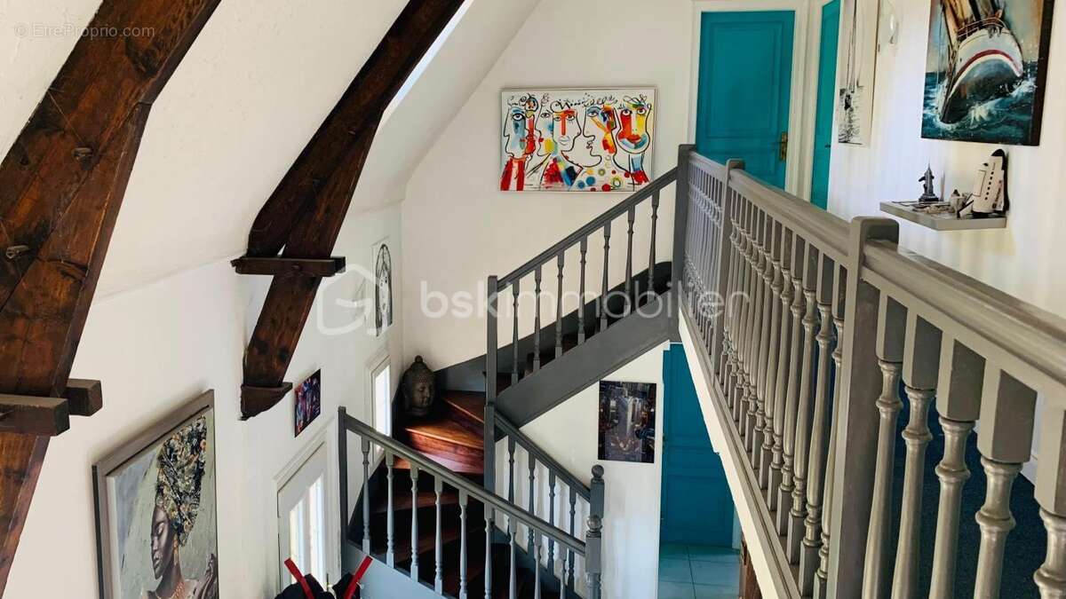 Maison 184 m2 + Studio - Proche Plages et Gare TGV - photo 7