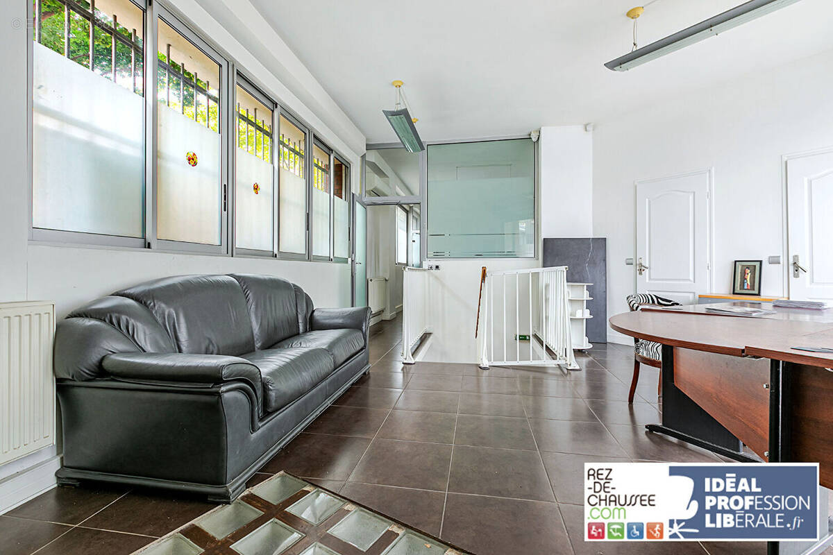 Commerce à ISSY-LES-MOULINEAUX