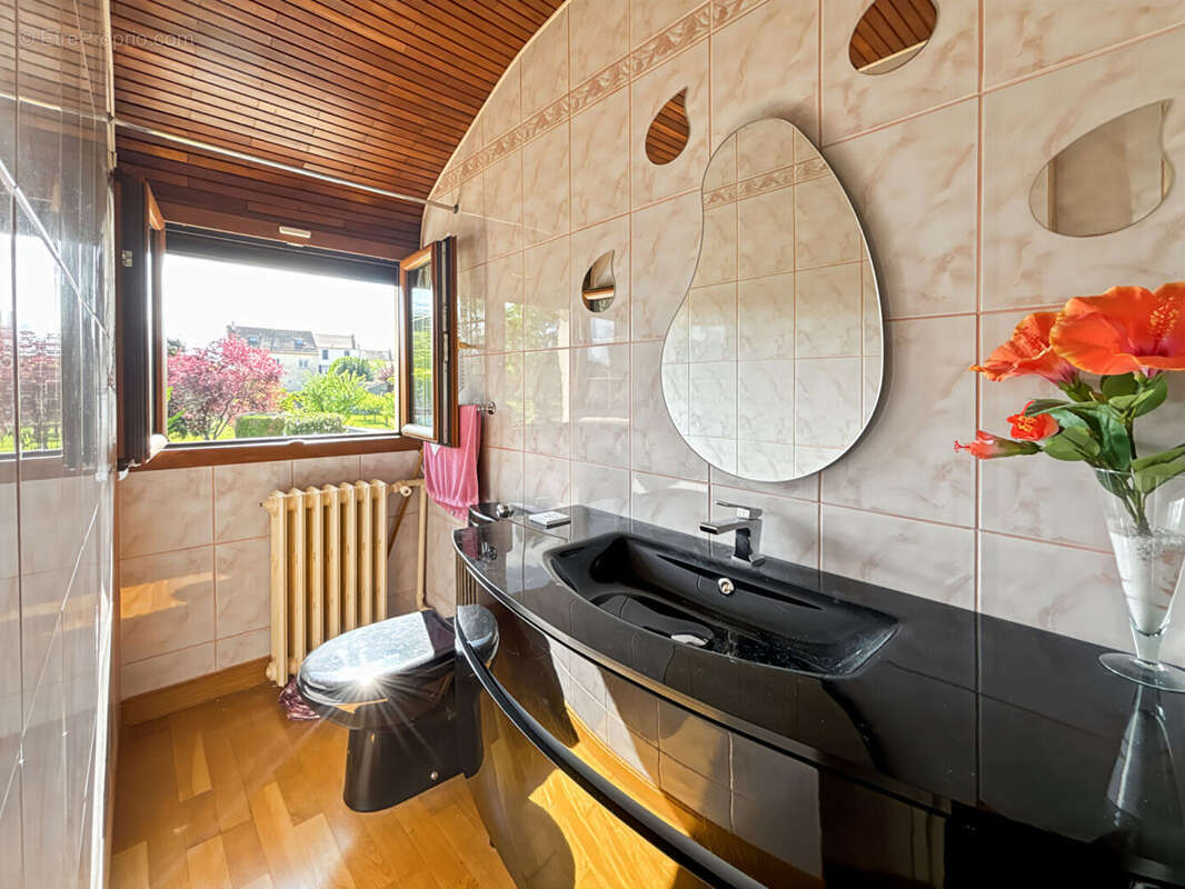 Maison 5 pièces, 3 chambres à Mantes-la-Jolie - photo 9