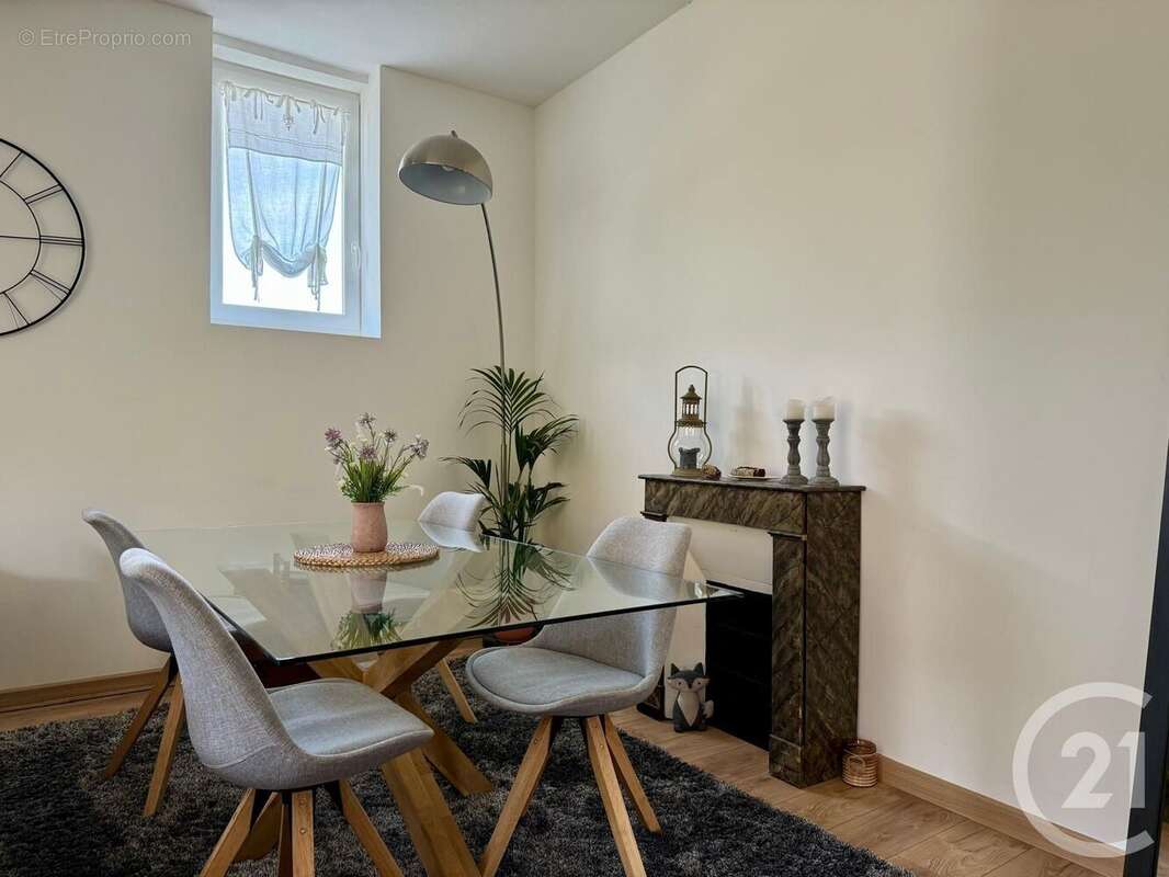 Maison à VERT-EN-DROUAIS