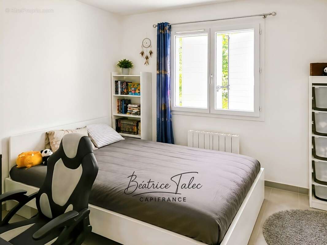 Maison récente – 98 m² – 3 chambres + grand bureau – Terrasse & jardin – DPEB 10 minutes d'aix-en-provence. Quartier calme et re - photo 9