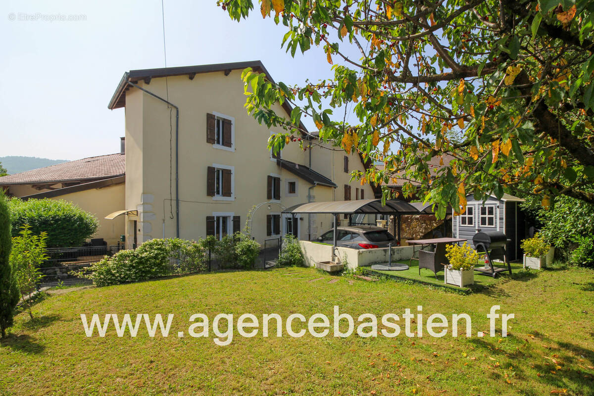 Maison à DIVONNE-LES-BAINS