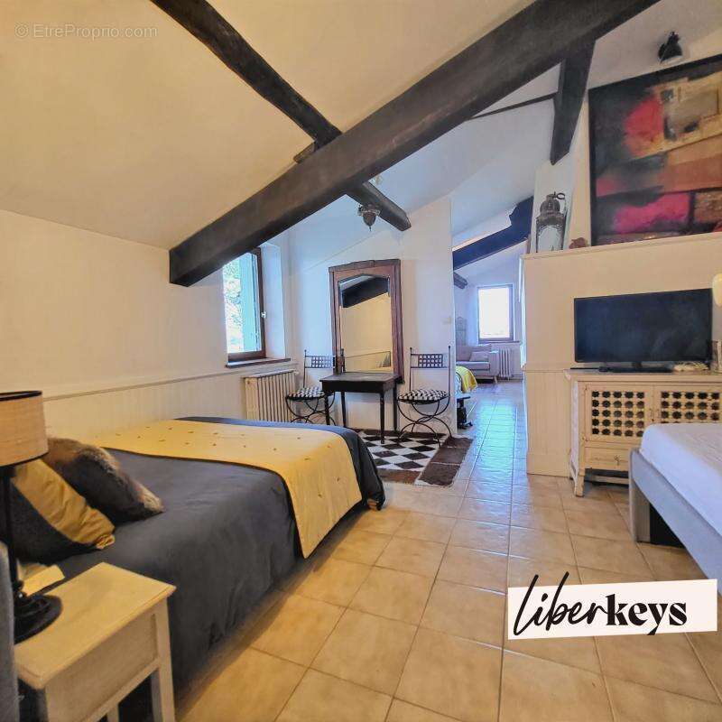 Maison à LISLE-SUR-TARN