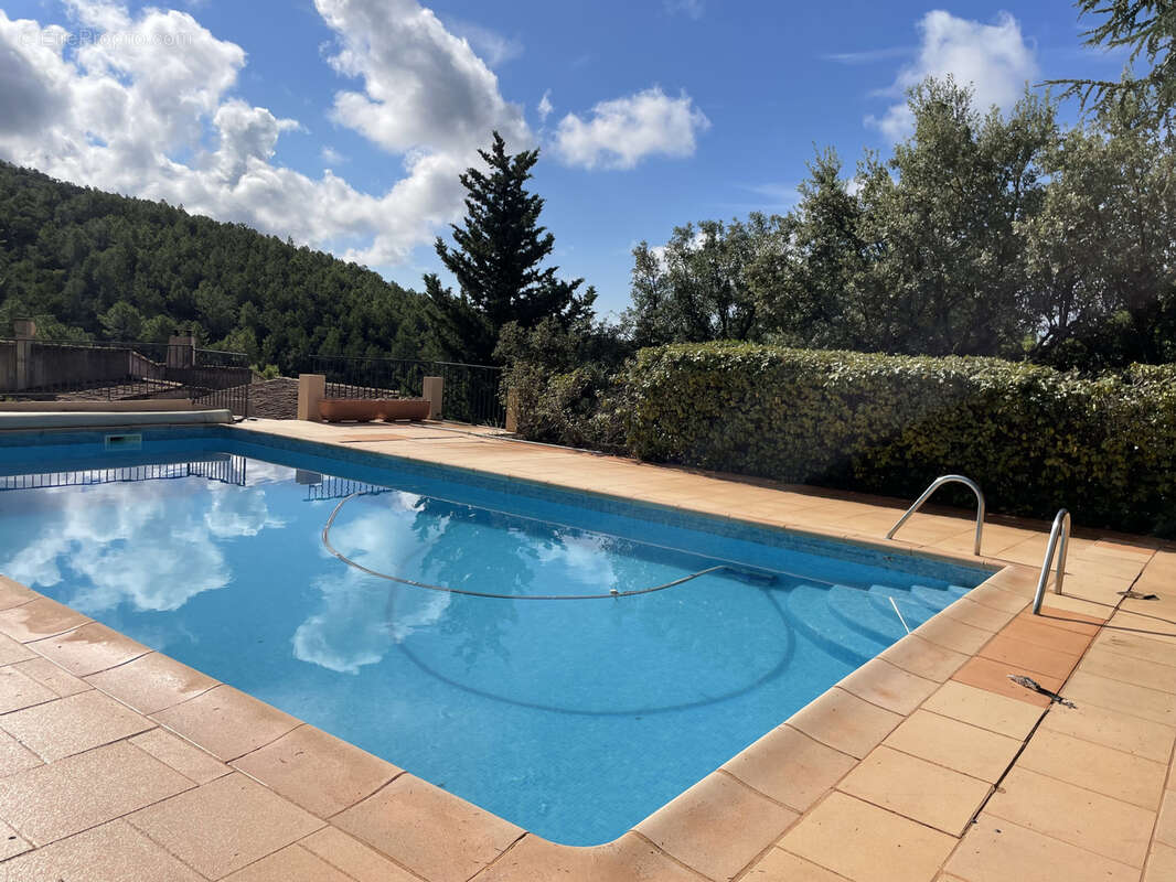 Maison à LA LONDE-LES-MAURES