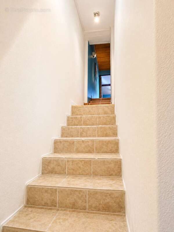 Appartement à SAINT-MARCEL-LES-SAUZET