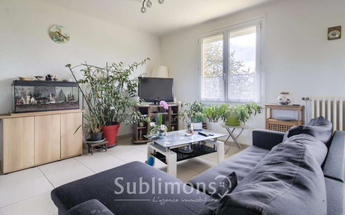 Exclusivité Maison de campagne avec grand terrain entièrement - photo 10
