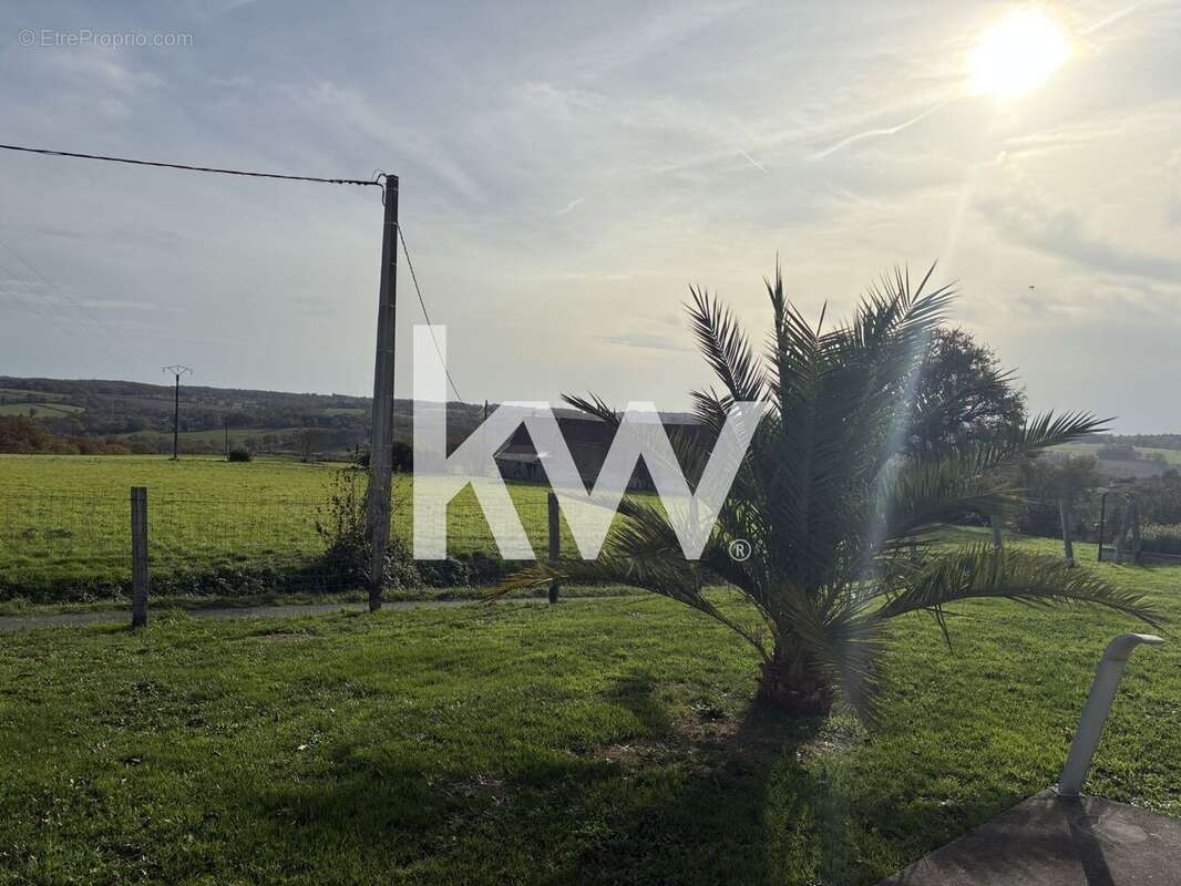 Maison à SAINT-JUNIEN