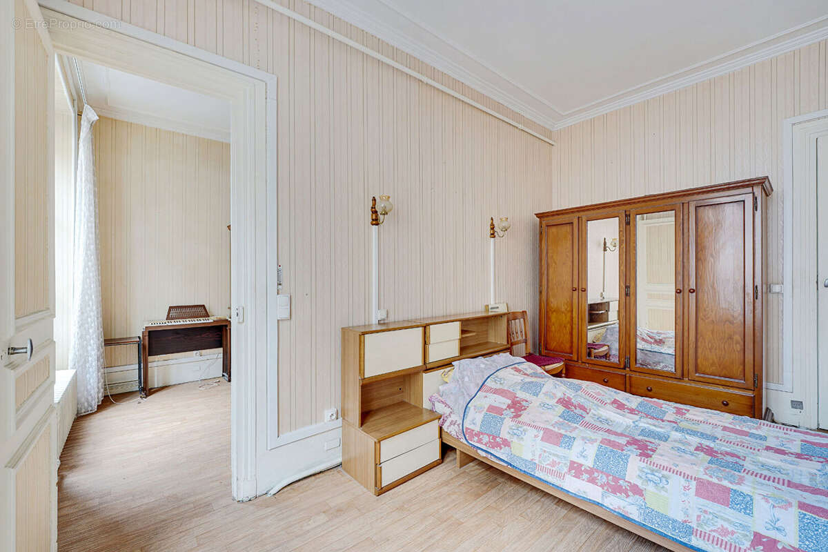 Appartement à PARIS-11E