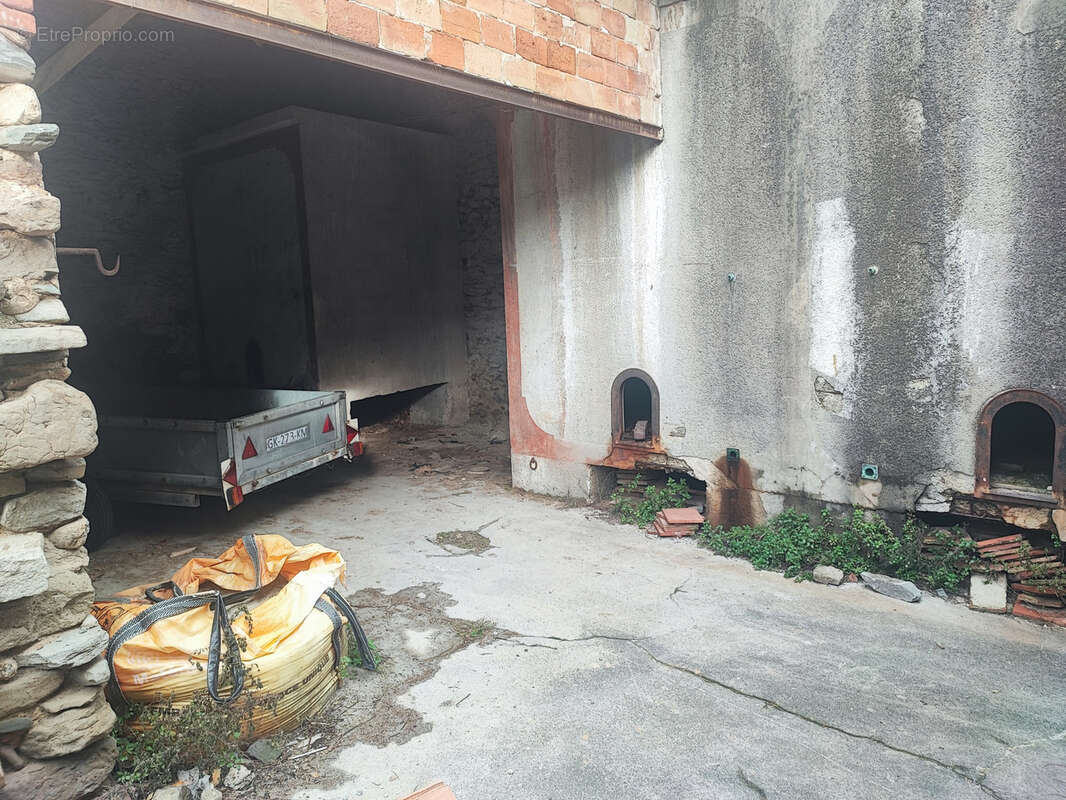 Maison à RIEUX-MINERVOIS