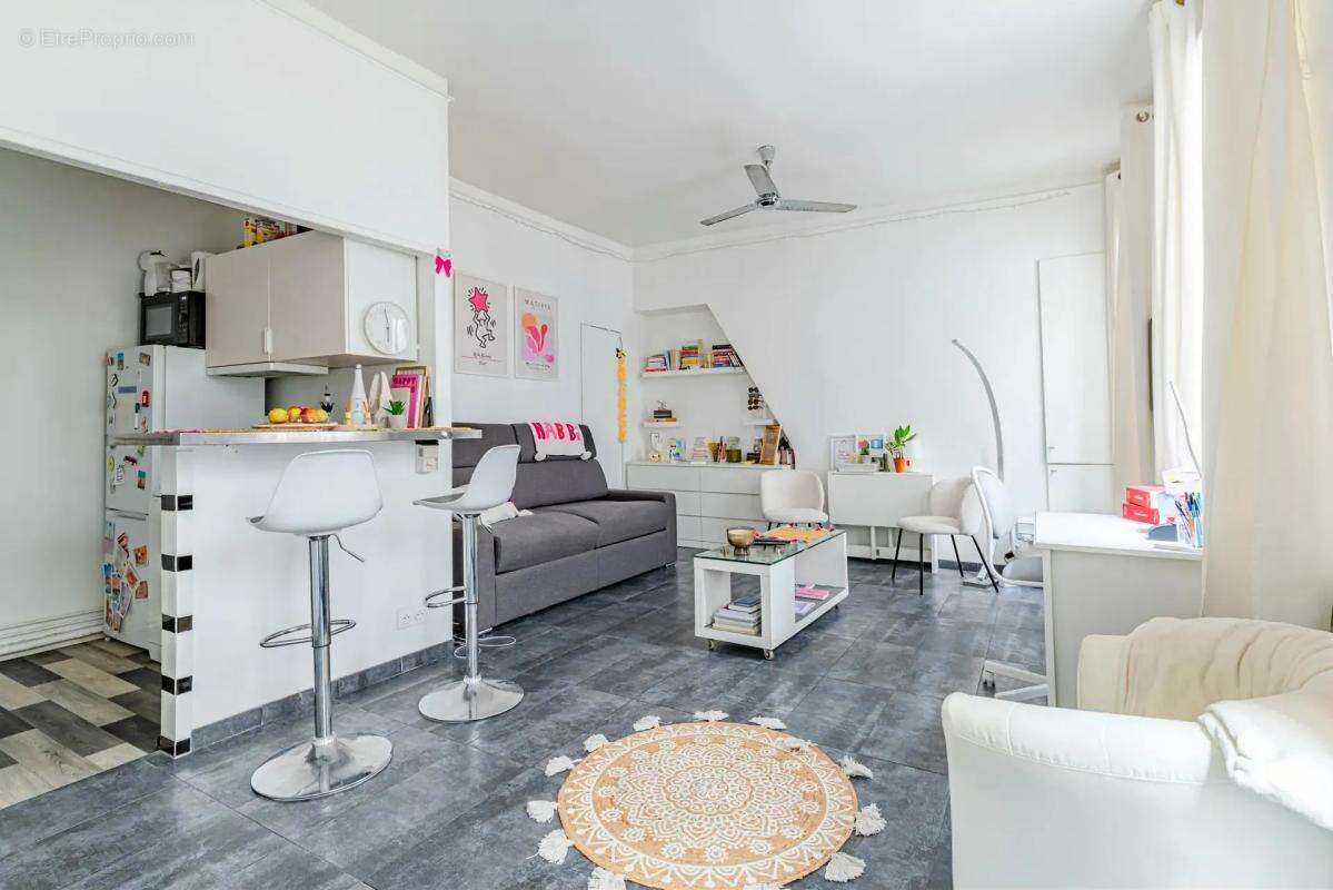 Appartement à PARIS-9E