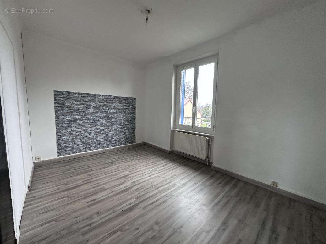 Maison 75 m² à La Porcherie  - photo 8