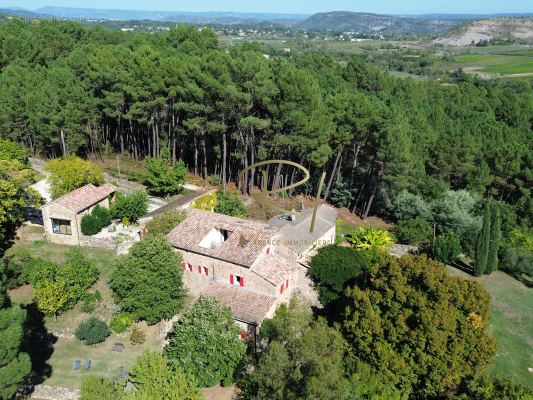 Maison à RUOMS