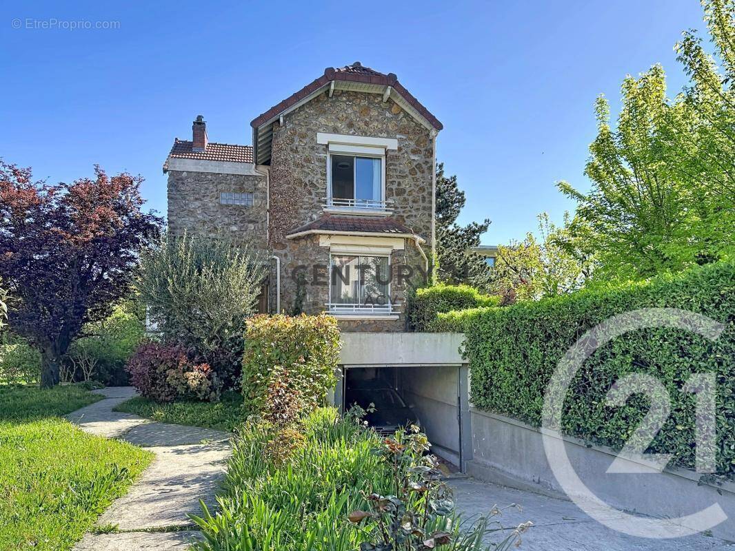 Maison à VITRY-SUR-SEINE