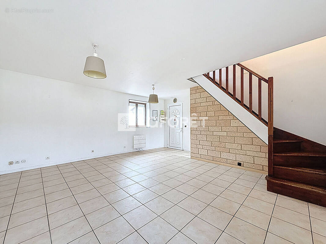 Appartement à LIEUSAINT