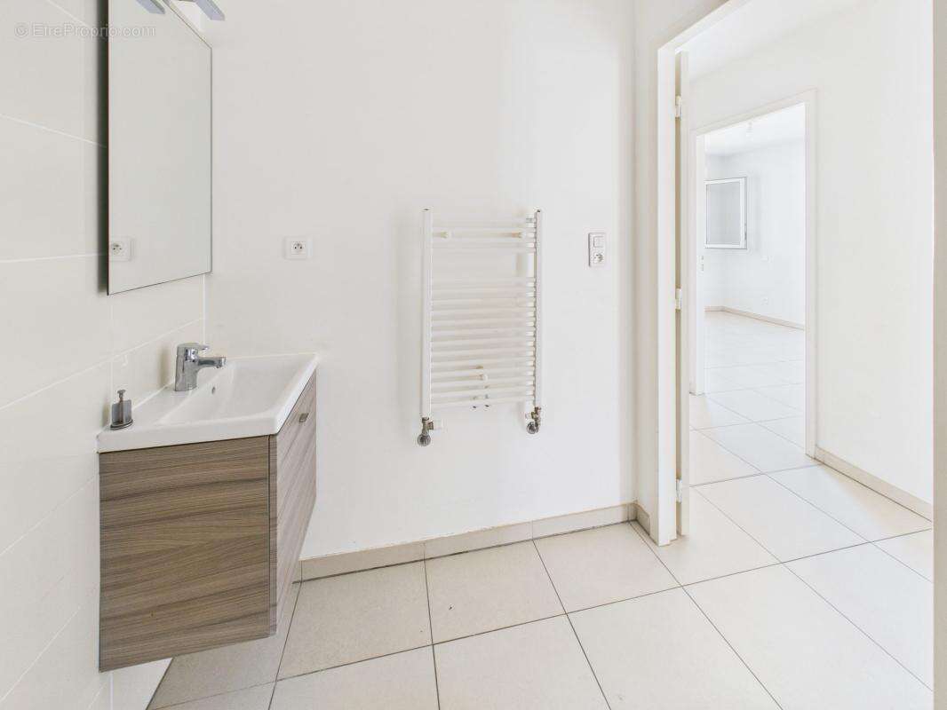 Appartement à SARROLA-CARCOPINO