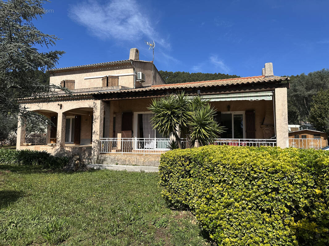 Maison à SOLLIES-PONT