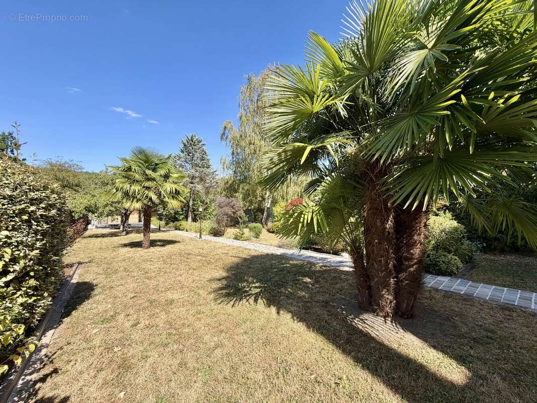 Igny – Spacieuse maison familiale au cœur d’un environnement verdoyant - photo 2