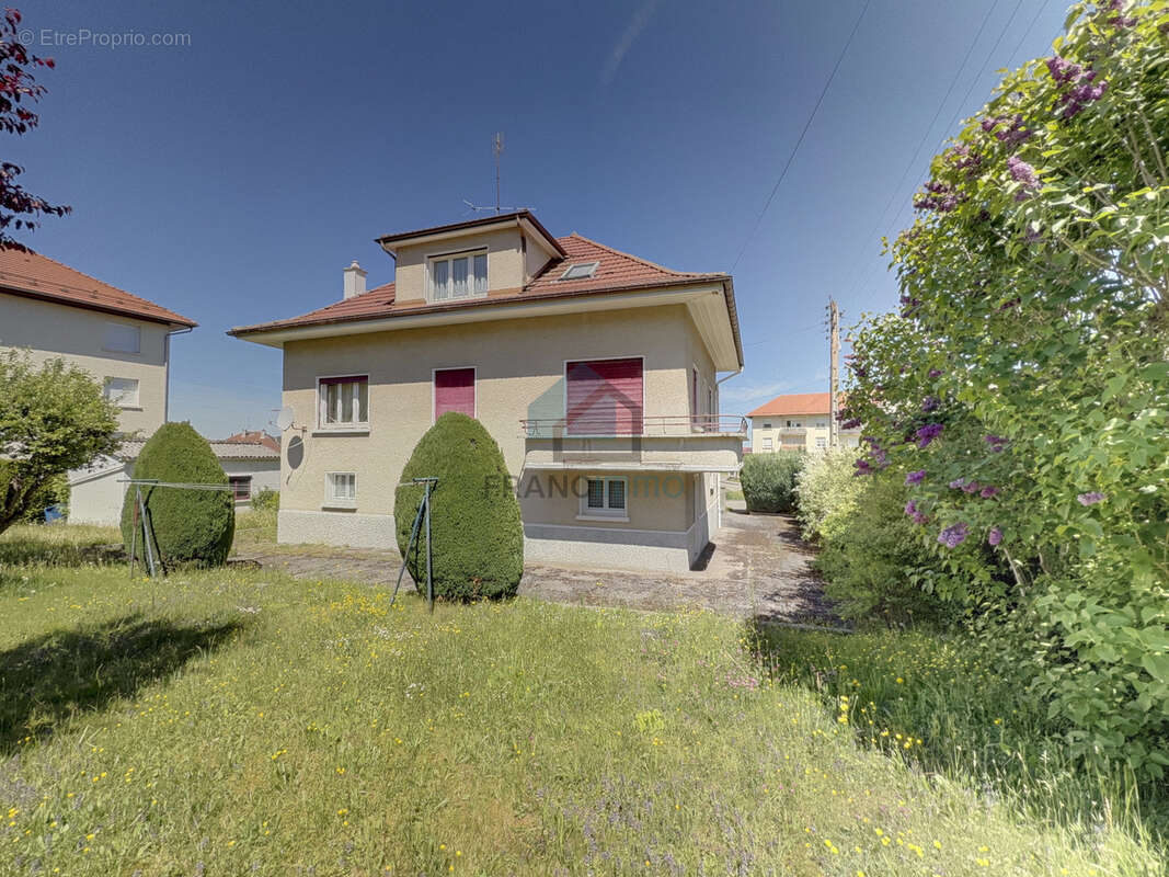 Maison à DAMPRICHARD