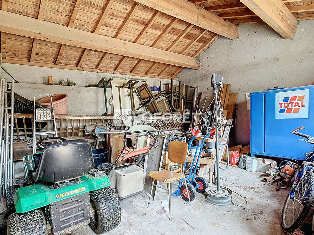 Maison à L&#039;ABERGEMENT-CLEMENCIAT