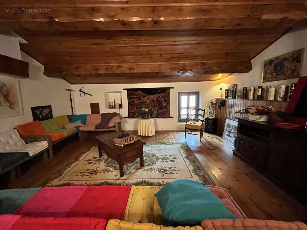 Maison à TERMES