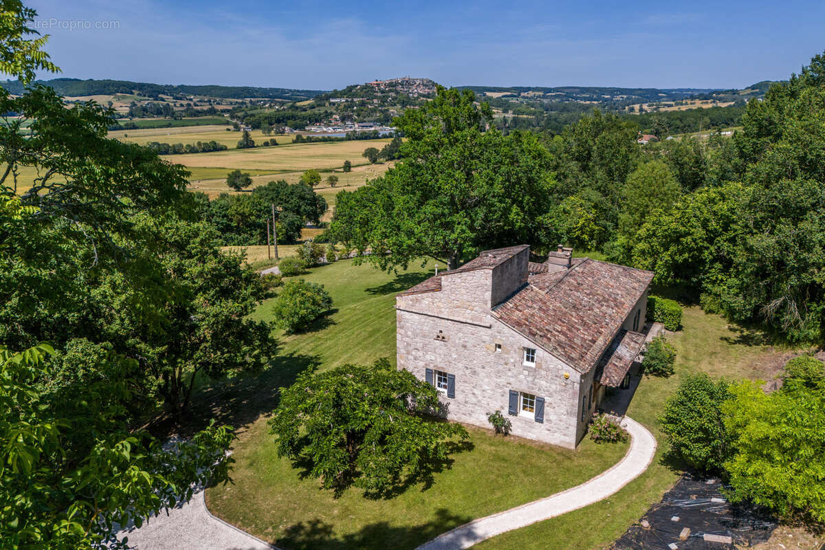 Maison à LAUZERTE