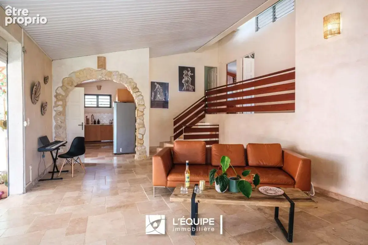 Maison 120 m² à Le Lamentin  - photo 6