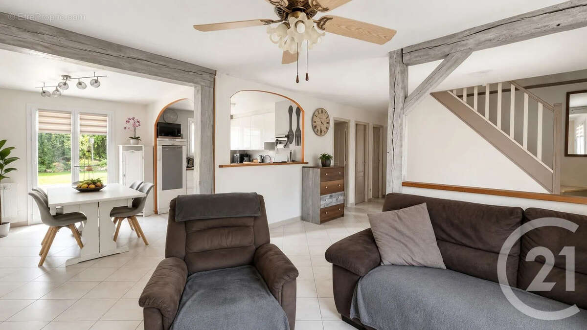 Maison 153 m² à Le Mesnil-Simon  - photo 2