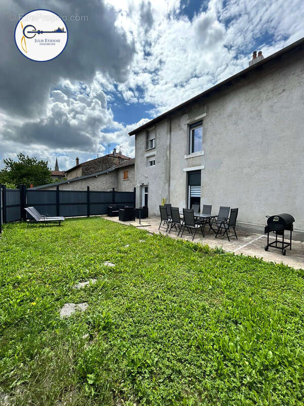 Maison à DOGNEVILLE