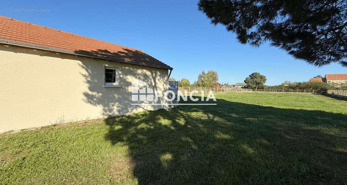Maison à PARCAY-SUR-VIENNE