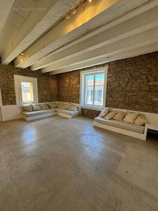 118 m² à Marseille-7e  - photo 2