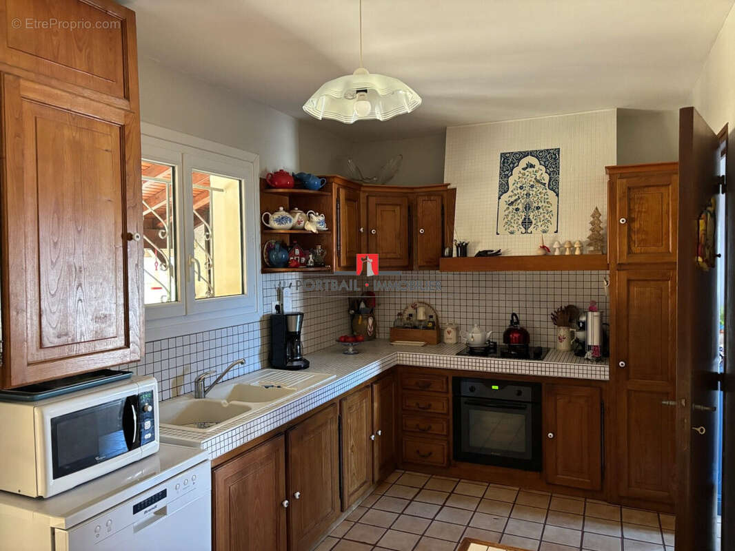 Maison 113 m² à Saint-Andre-De-Cubzac  - photo 9