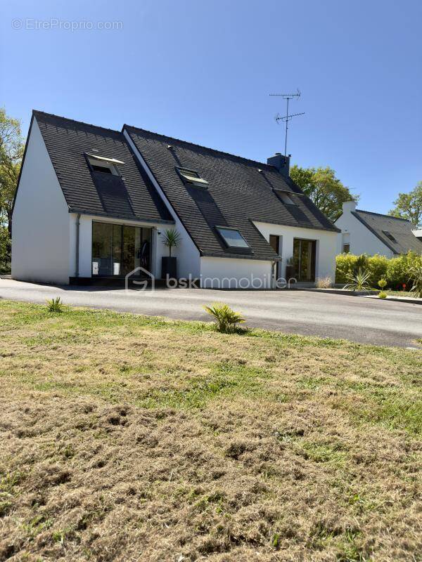 Maison à LA CHAPELLE-DES-MARAIS