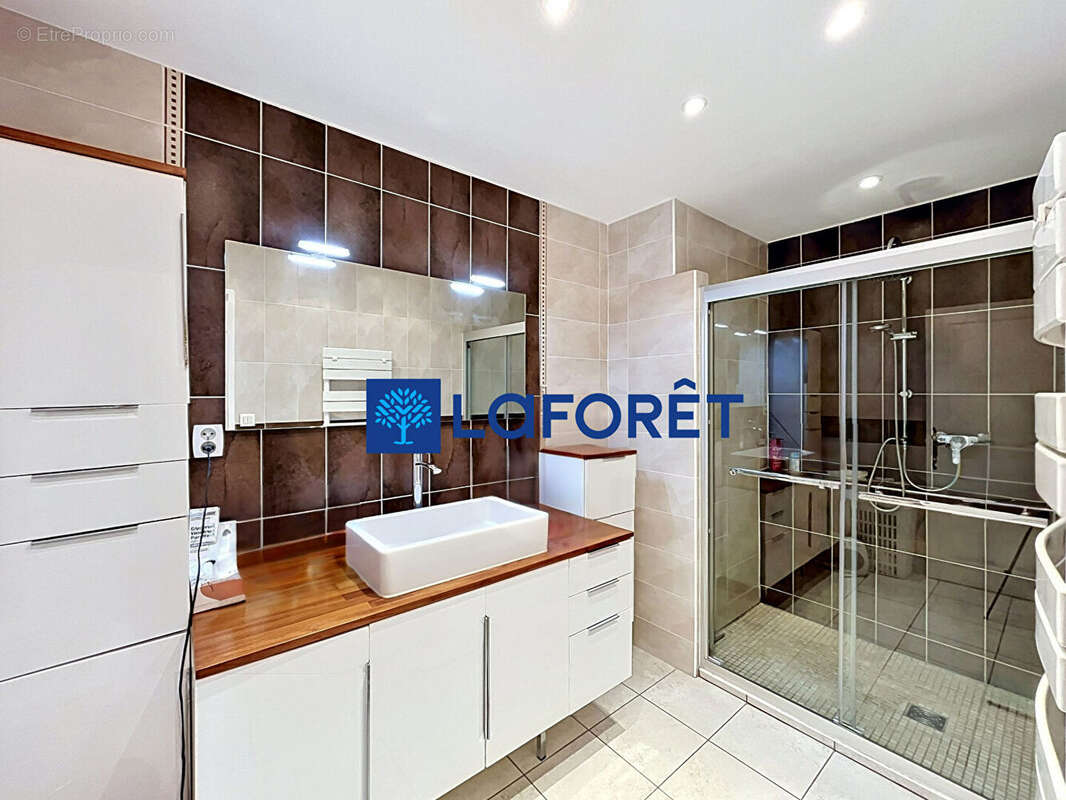 Appartement à LE PRADET