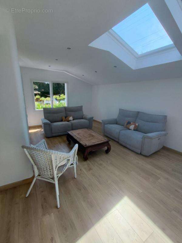 Maison à LAMPAUL-PLOUARZEL