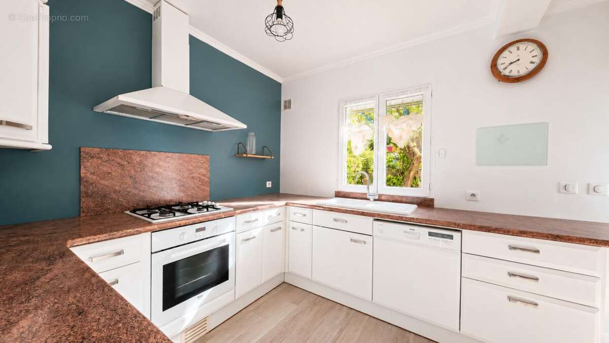 Maison 130 m² à Ormesson-Sur-Marne  - photo 5