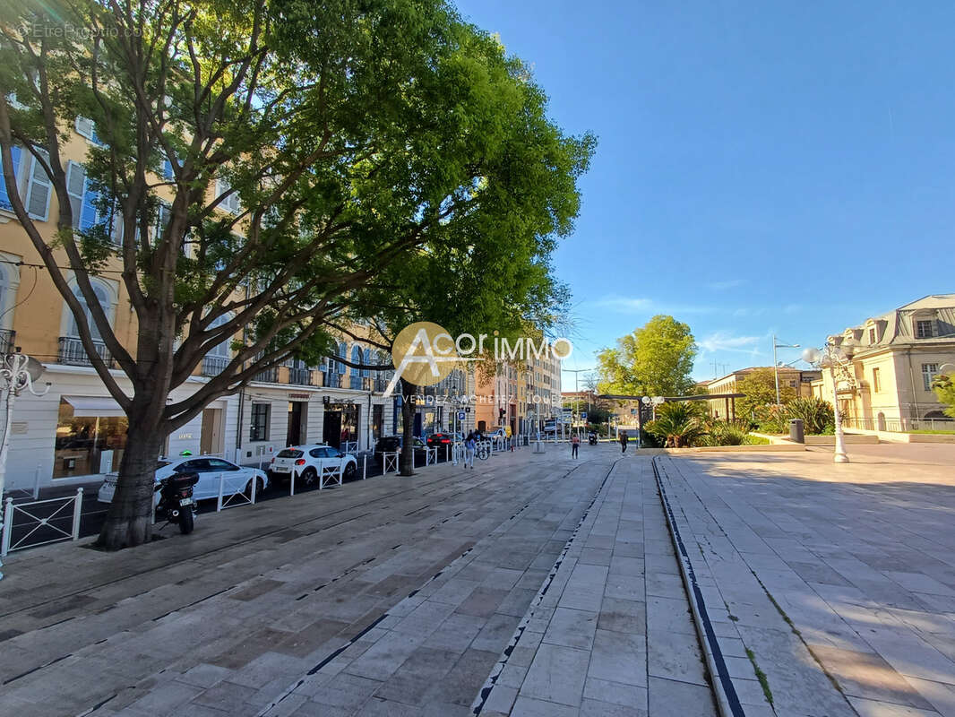 Commerce à TOULON