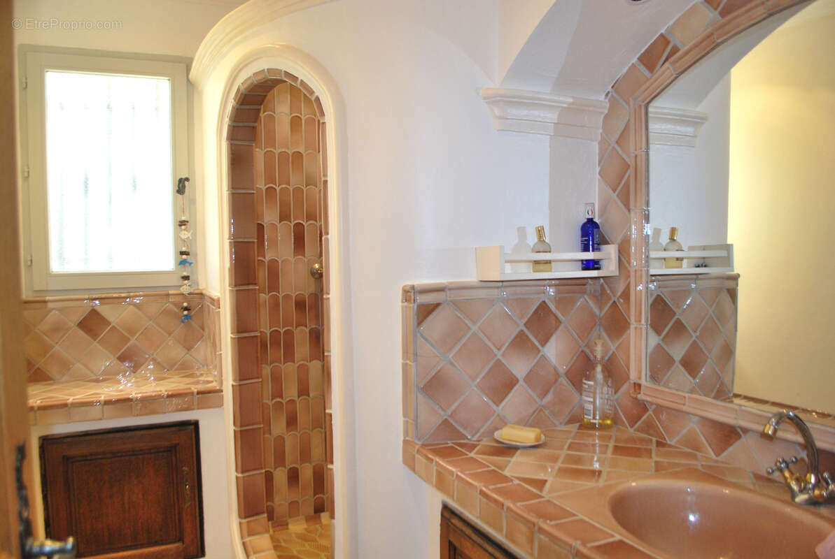 Maison à SAINT-ANTONIN-DU-VAR