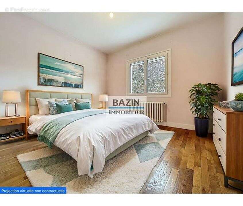 Maison à SAINTE-GENEVIEVE-DES-BOIS