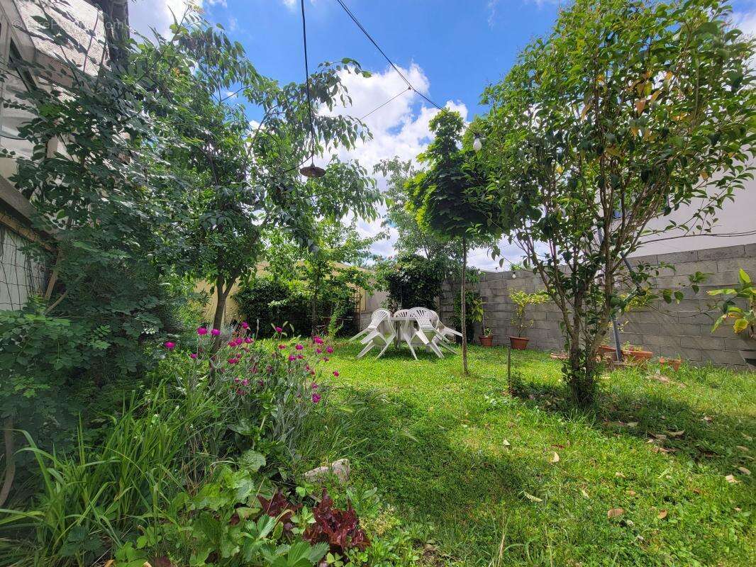 Maison individuelle 4 chambres + 1 bureau et jardin - photo 2