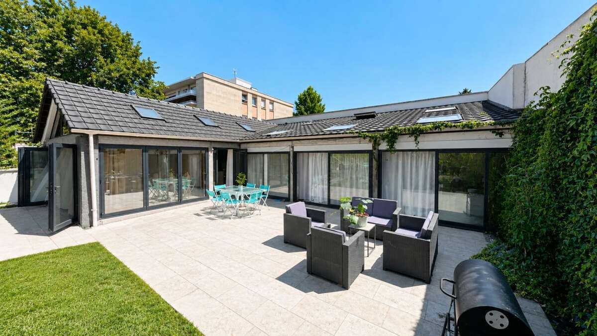 Maison 120 m² à Saint-Maur-Des-Fosses  - photo 3