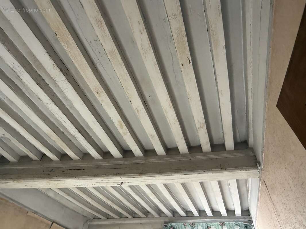 Exclusivité à vendre un immeuble à CHAROLLES (71) - photo 8