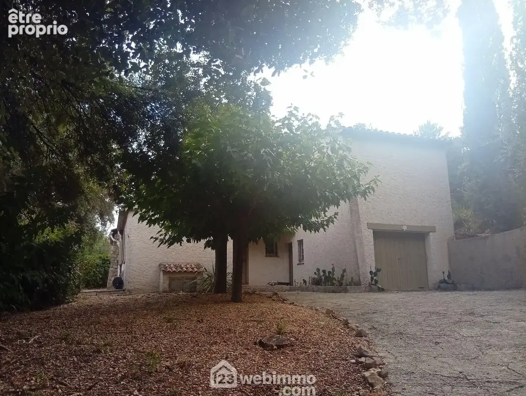 Maison 4 pièces 106 m² à vendre à Le Thoronet (83340) - photo 7