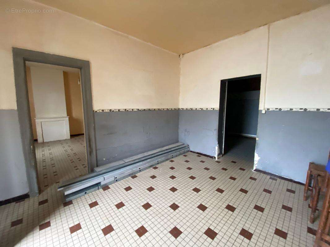 Appartement à TOULENNE
