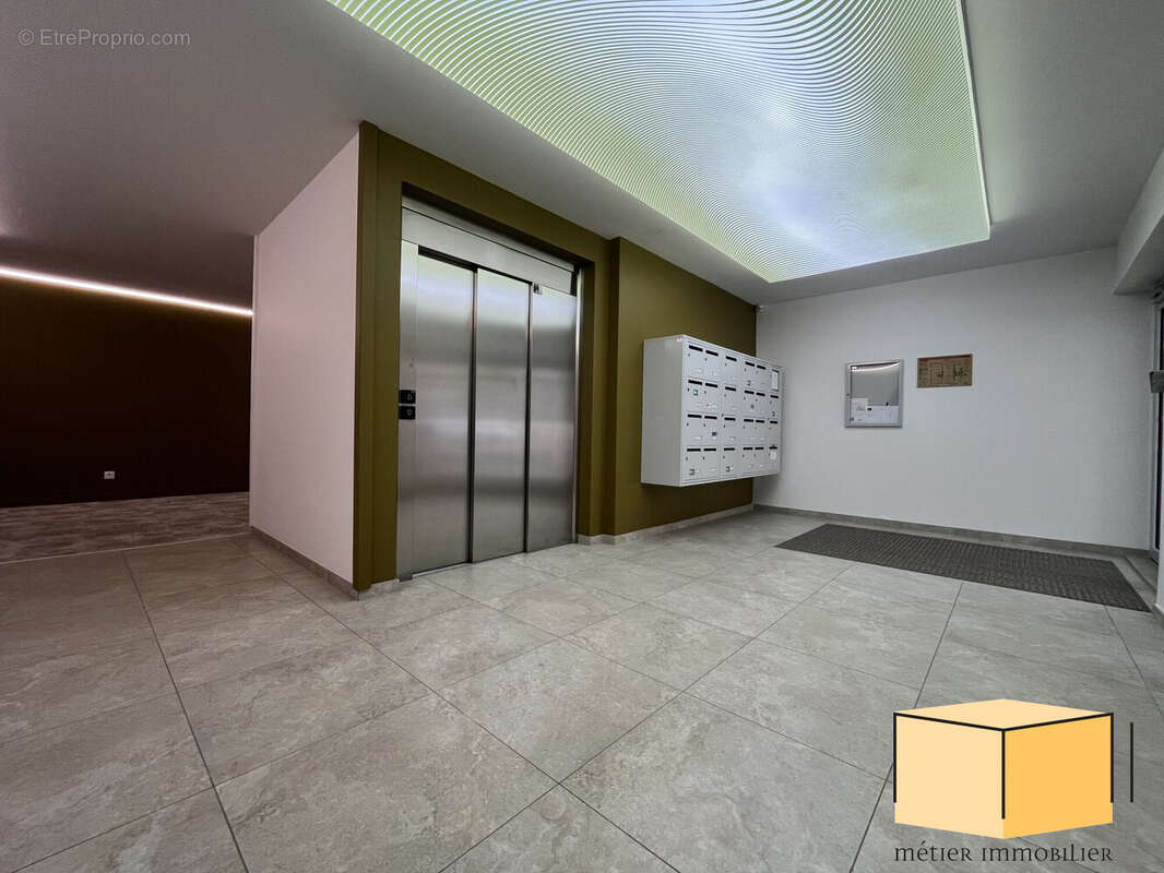 Appartement 70 m² à Belley  - photo 5